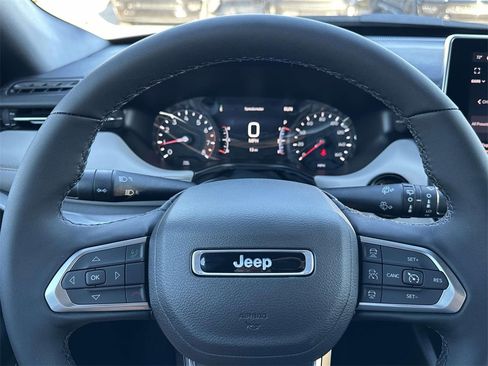 New 2026 Jeep Compass Limited image 14