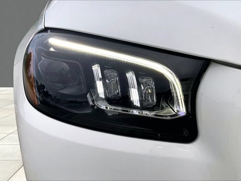 Used 2022 Mercedes-Benz GLS 450 4MATIC image 30