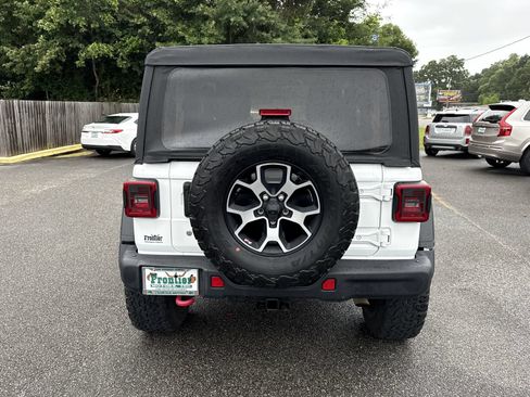 Used 2018 Jeep Wrangler Rubicon AWD/4WD image 4