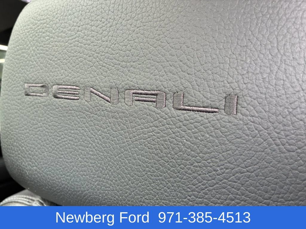 Used 2023 GMC Sierra 3500 Denali w/ Denali Ultimate Package AWD/4WD image 36