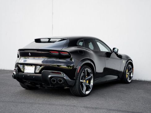 Used 2023 Ferrari Purosangue AWD/4WD image 5