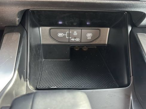 Certified 2026 Kia Sorento LX FWD image 28