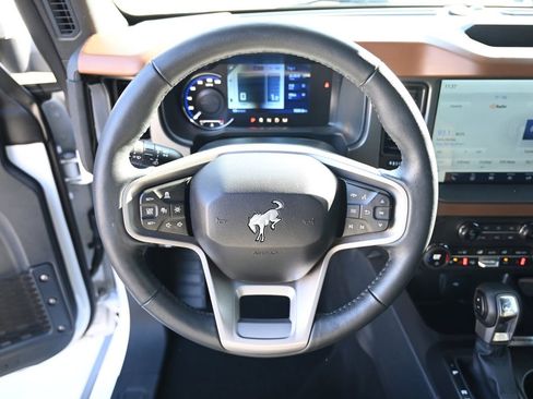 Used 2024 Ford Bronco Outer Banks image 23