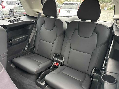 New 2026 Volvo XC90 B6 Plus w/ Protection Package image 17