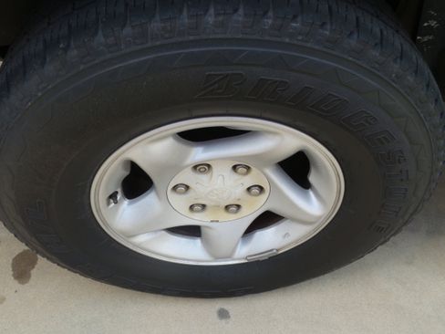 Used 2001 Toyota Sequoia SR5 image 14