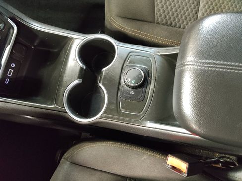 Used 2019 GMC Terrain SLE FWD image 26