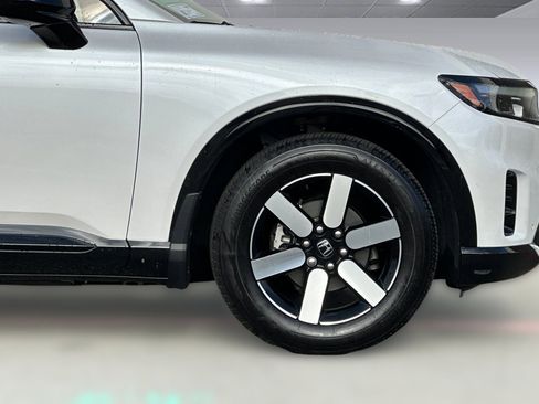 Certified 2025 Honda Prologue Touring image 35