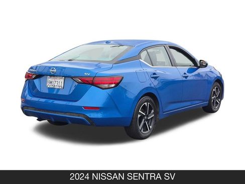 Used 2024 Nissan Sentra SV FWD image 9