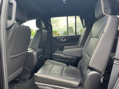 Used 2024 Chevrolet Tahoe Premier AWD/4WD image 5