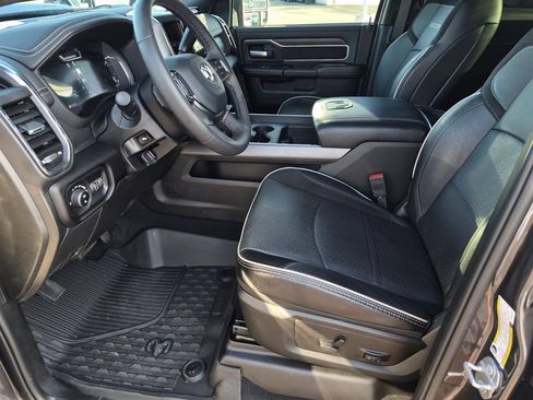 Used 2025 RAM 2500 Laramie w/ Sport Appearance Package AWD/4WD image 15