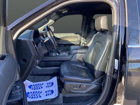 Used 2019 Ford Expedition Limited image 4