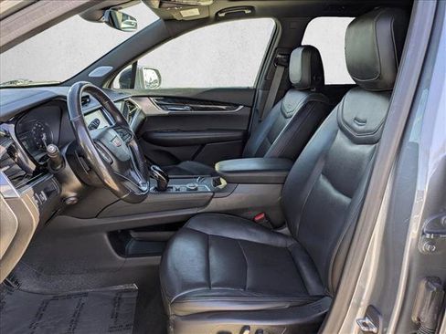 Used 2020 Cadillac XT6 Premium Luxury image 17