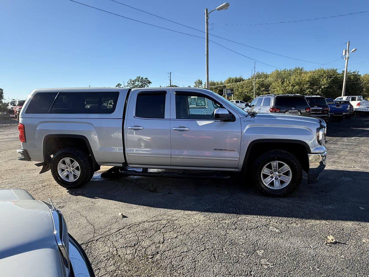 Used 2018 GMC Sierra 1500 SLE w/ SLE Value Package AWD/4WD image 6