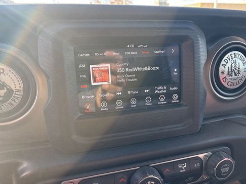 Used 2018 Jeep Wrangler Unlimited Sport S image 22