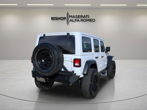 Used 2021 Jeep Wrangler Unlimited Islander image 7