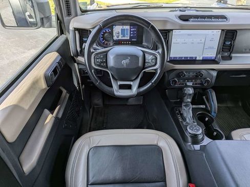 Used 2022 Ford Bronco Wildtrak image 16