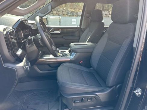 Used 2022 Chevrolet Silverado 1500 LT AWD/4WD image 13