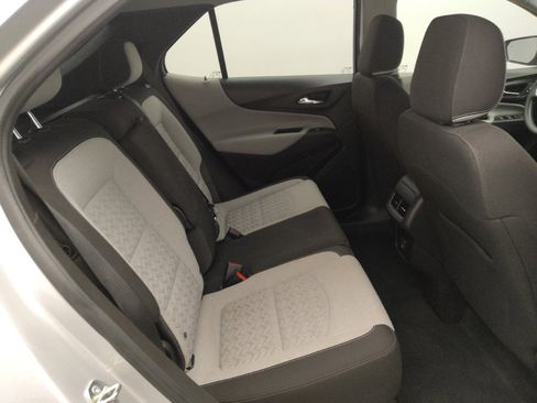 Used 2022 Chevrolet Equinox LS AWD/4WD image 19