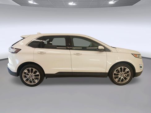 Used 2018 Ford Edge Titanium w/ Equipment Group 301A AWD/4WD image 6