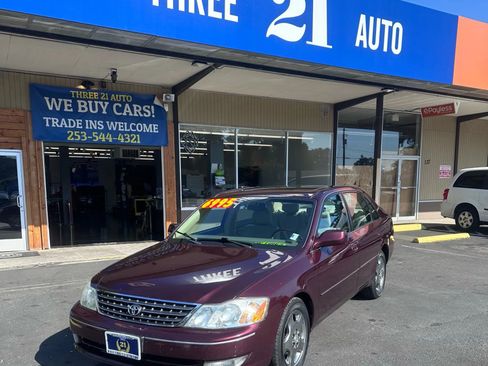 Used 2003 Toyota Avalon XLS image 1