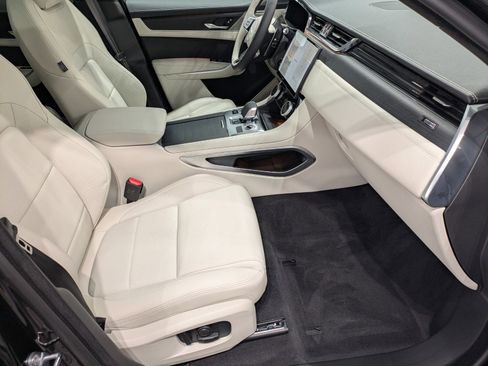 New 2026 Jaguar F-PACE R-Dynamic S image 24