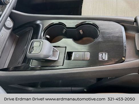 Certified 2023 Nissan Rogue SV image 19