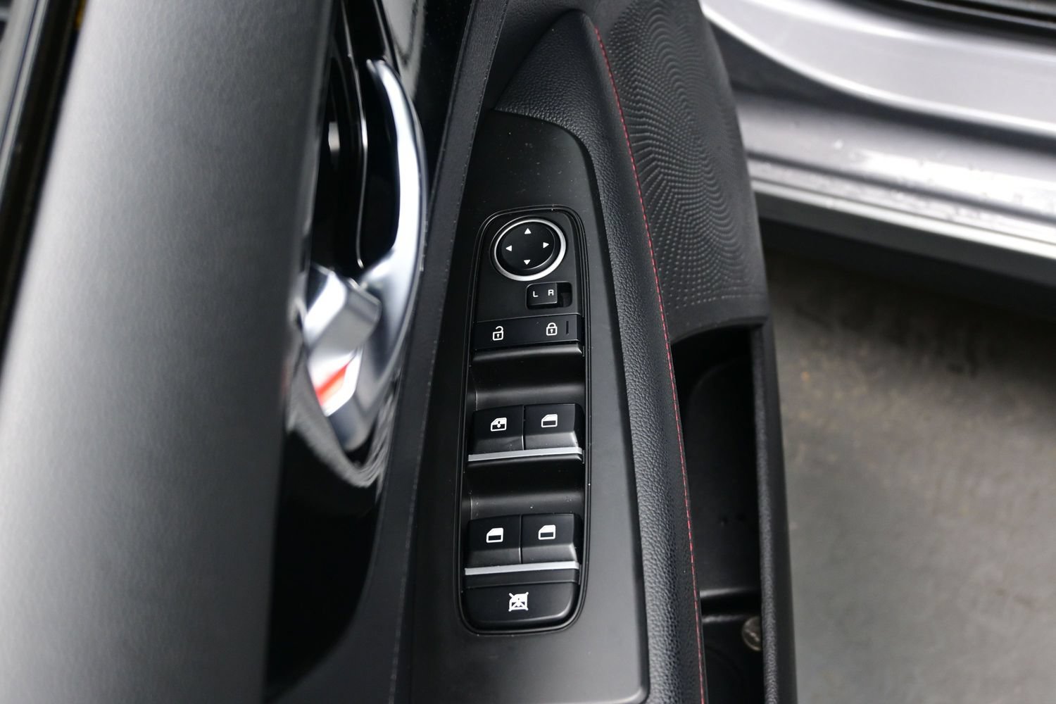 Used 2024 Kia Forte GT FWD image 11