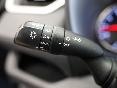 Used 2019 Toyota RAV4 XLE Premium FWD image 13