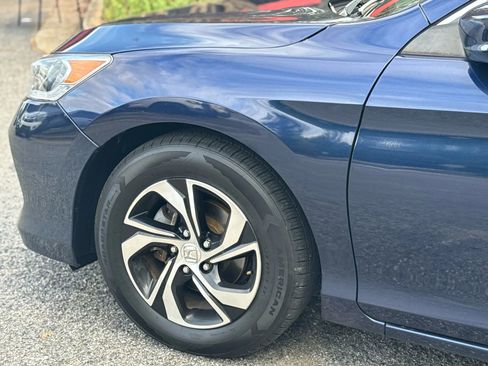 Used 2016 Honda Accord LX image 8