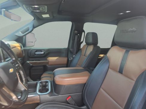 Used 2023 Chevrolet Silverado 2500 High Country w/ Z71 Off-Road Package AWD/4WD image 22
