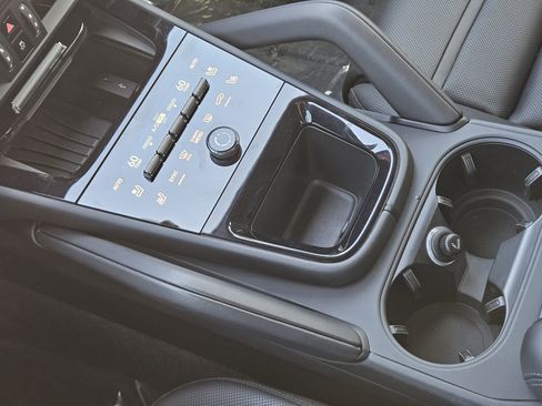 Certified 2024 Porsche Cayenne S image 20