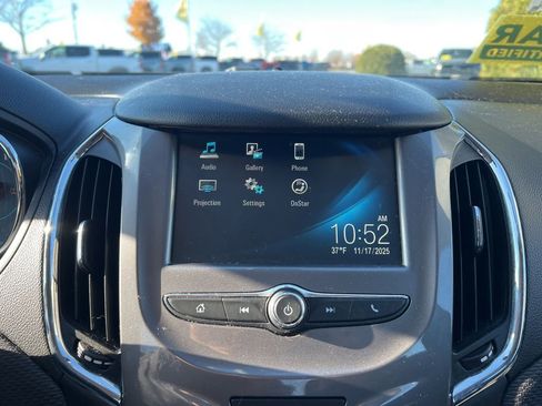 Used 2017 Chevrolet Cruze LT w/ Convenience Package image 19