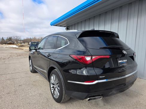 Used 2024 Acura MDX SH-AWD w/ Advance Package image 9