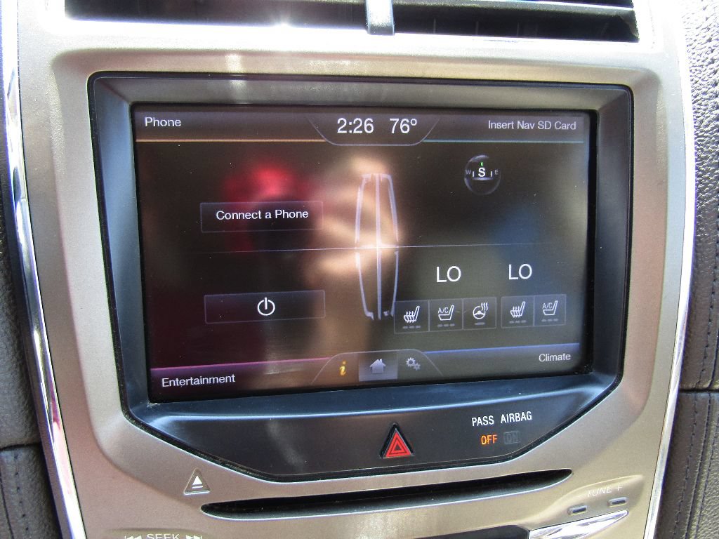 Used 2013 Lincoln MKX AWD image 19