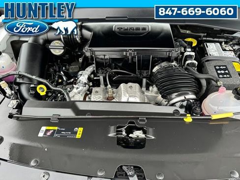 Used 2025 Jeep Compass Latitude w/ Sun & Sound Group image 9