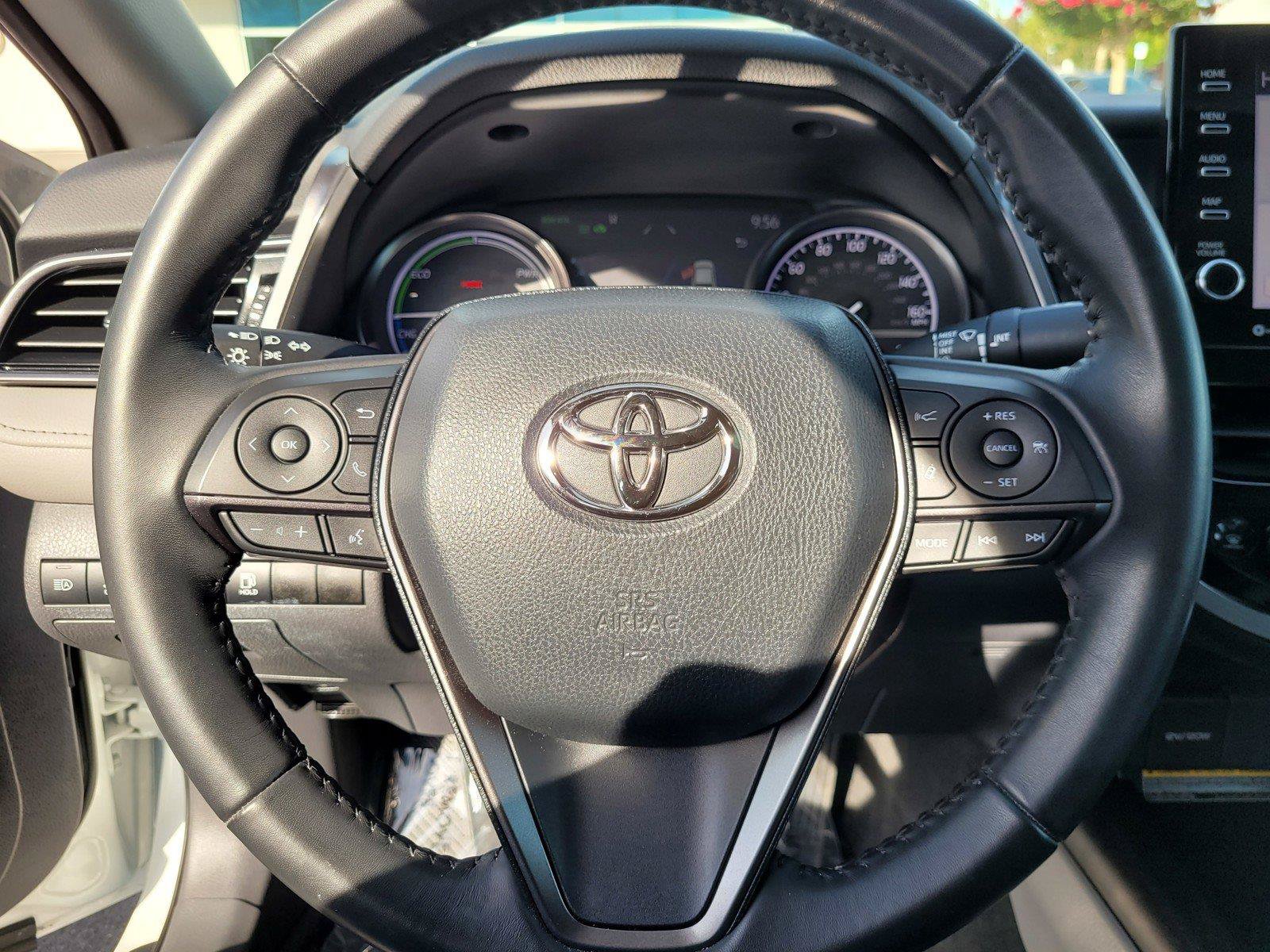 Used 2021 Toyota Camry XSE FWD image 34