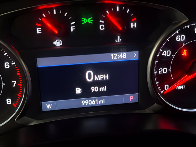 Used 2020 GMC Acadia SLT FWD image 21