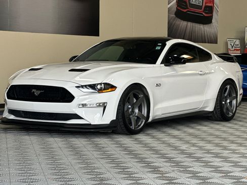 Used 2020 Ford Mustang GT RWD image 8
