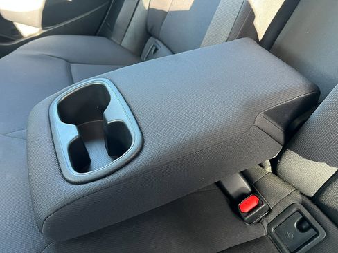 Used 2024 Toyota Corolla LE image 23