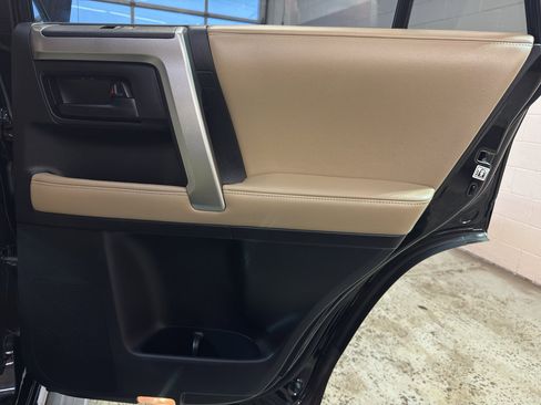 Used 2013 Toyota 4Runner Limited AWD/4WD image 25