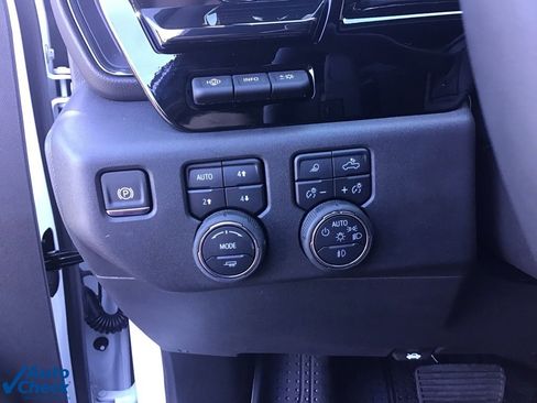 Used 2025 Chevrolet Silverado 1500 ZR2 w/ Technology Package image 47