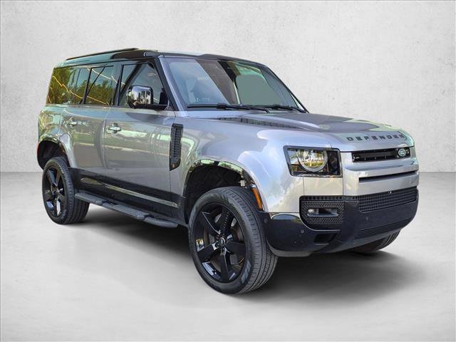 Used 2024 Land Rover Defender 110 X-Dynamic SE AWD/4WD image 3