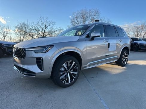 New 2026 Volvo XC90 B5 Core w/ Protection Package image 3