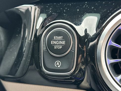 Used 2024 Mercedes-Benz GLA 250 4MATIC image 25