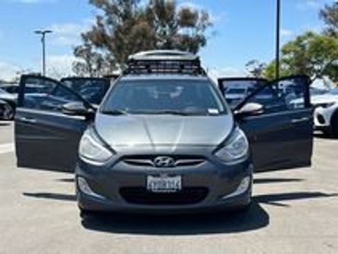 Used 2013 Hyundai Accent SE FWD image 28