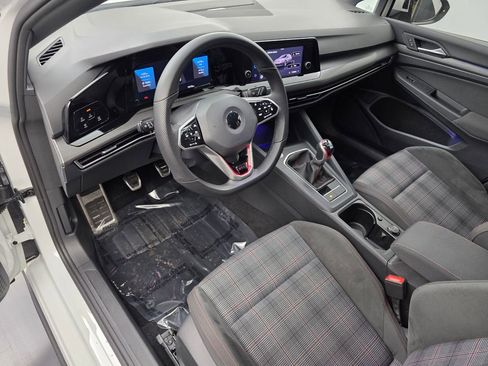 Used 2022 Volkswagen GTI S image 10