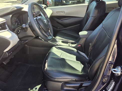 Used 2023 Toyota Corolla LE image 4