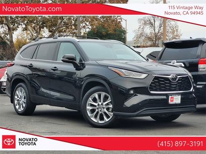 Used 2023 Toyota Highlander Limited