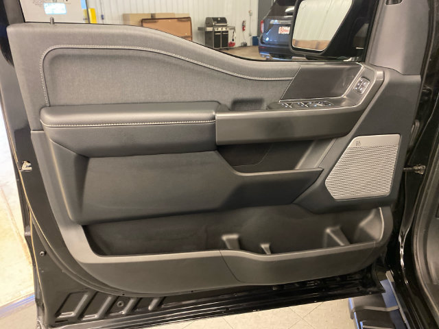 Used 2024 Ford F150 Lariat AWD/4WD image 14