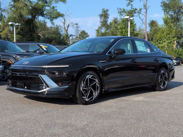 New 2026 Hyundai Sonata SEL FWD image 2